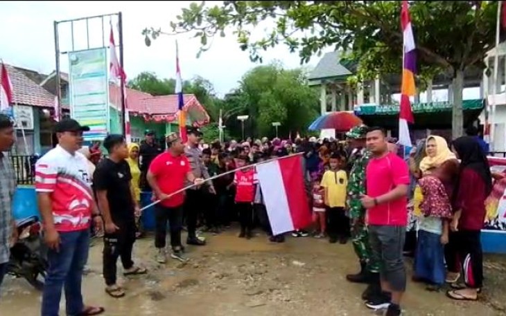 Antusias Masyarakat Ikut Jalan Santai Gampong Alue Ie 
