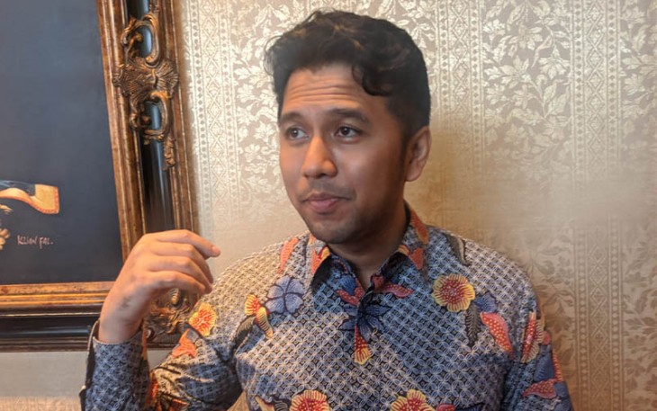 Emil Dardak saat diwawancari awak media