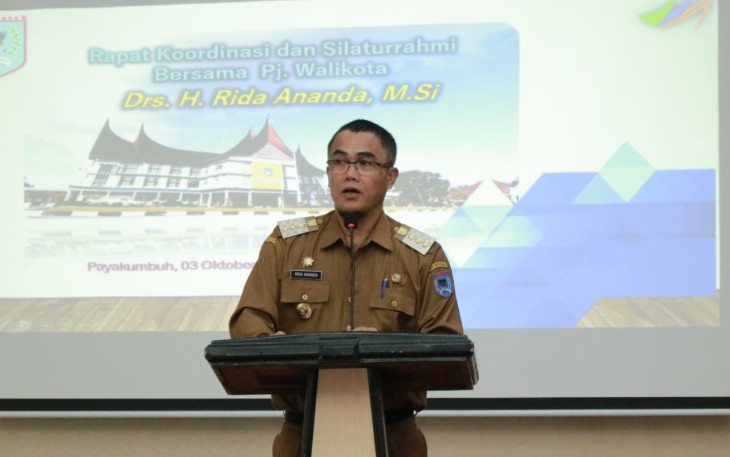Pj. Wali Kota Payakumbuh Rida Ananda saat Rapat Koordinasi 