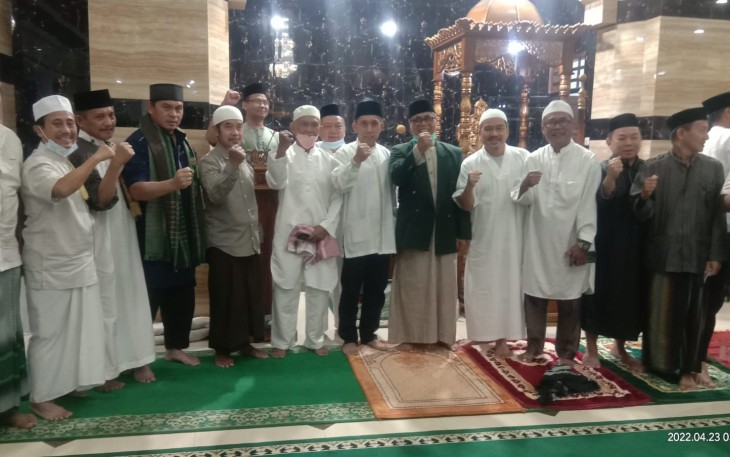 Pangdam XIV/Hsn Mayjen TNI Andi Muhammad SH saat Safari Ramadhan dan Sholat Subuh bertempat di Masjid Darul Mutaqin Jalan Minasa Upa Raya, Kelurahan Karunrung, Kecamatan Rappocini, Kota Makassar, Sabtu (23/4/2022).