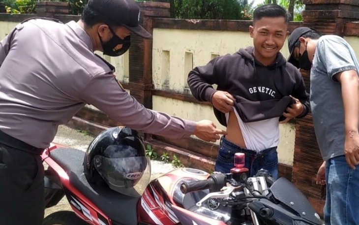 Razia Sajam dan Senpi