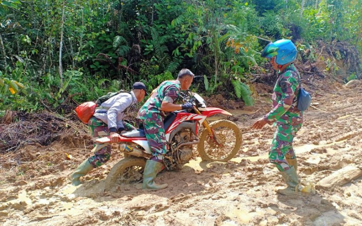 Jalan Desa Bahenap salah satu sasaran TMMD ke-114 dari Kodim 1206/Putussibau.