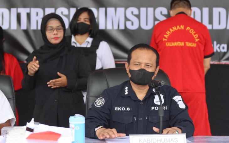 Kabidhumas Kombes Pol. K. Eko Saputro S.H., M.H saat konferensi pers, Kamis (7/4/2022) pukul 09.00 WIB.