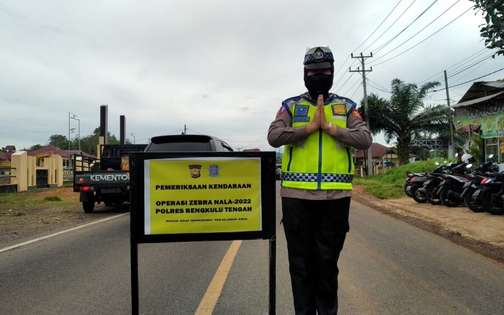 Anggota Polres Benteng saat gelar razia.