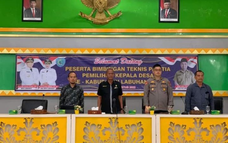 Dinas PMD Labuhanbatu saat Gelar Bimtek Panitia Pemilihan Kades 