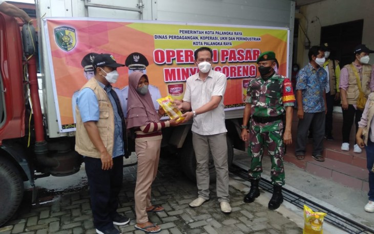 Operasi Pasar Murah Minyak Goreng Disperindag