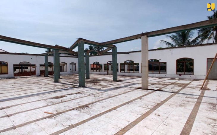 Renovasi Fasum