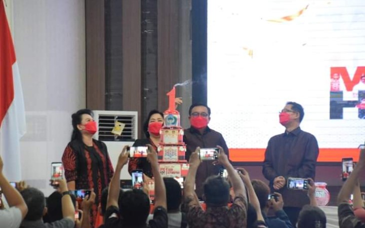 Peringatan setahun kepemimpinan Maurits-Hengky di ruang SH. Sarundajang, Jumat (1/4/22).