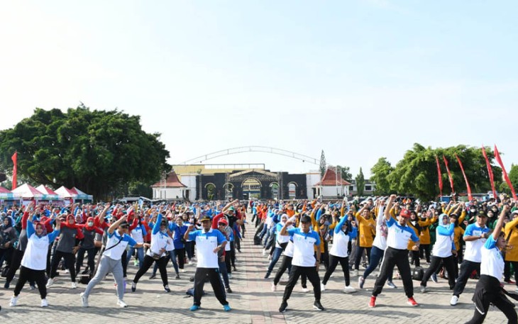 Dandim 0802/Ponorogo saat Ikuti Apel dan Senam Bersama