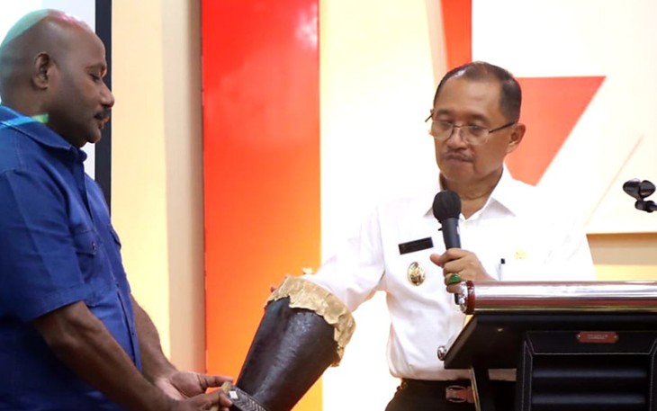 Wakil Bupati Merauke Riduwan pada FGD asistensi dan supervisi dalam rangka fasilitasi pembentukan kelembagaan dan kepegawaian perangkat daerah pada daerah pemekaran baru di Provinsi Papua. 
