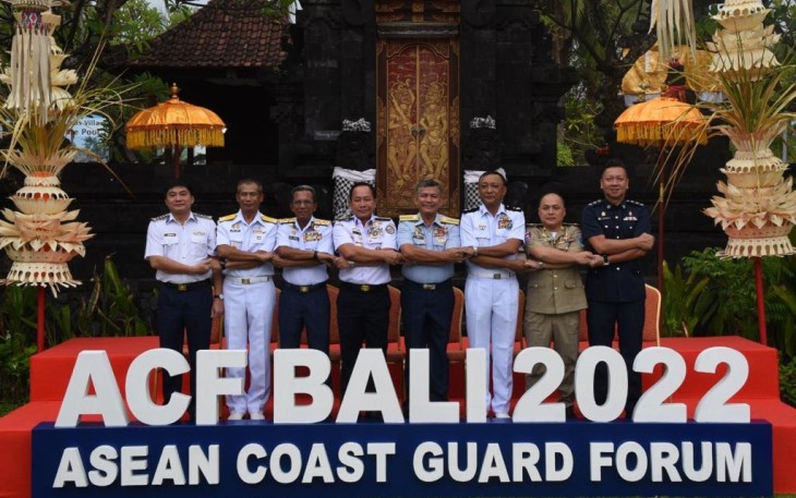 Foto bersama usai acara