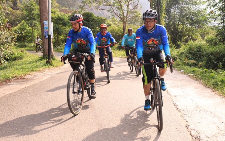 Pj Wali Kota Payakumbuh Rida Ananda, bersama komunitas sepeda ASRI Kota Payakumbuh ramaikan Lembah Harau Geopark Sport Tourism Festival 2022.