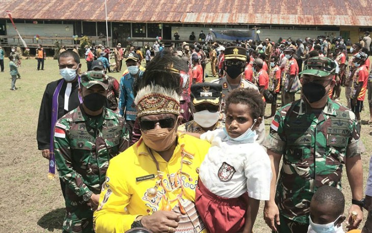 Satgas Pamtas Yonif 126/KC Ikut Serta Dalam HUT ke-19 Kabupaten Keerom