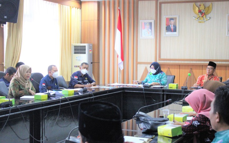 Rapat Koordinasi terkait Crosscheck dan Analisis Temuan, di Ruang Rapat Raflesia Kantor Gubernur Bengkulu.