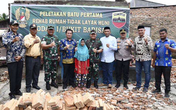 Pangdam I/BB saat Awali Pembangunan 30 RTLH di Wilayah Kodim 0201/Medan 