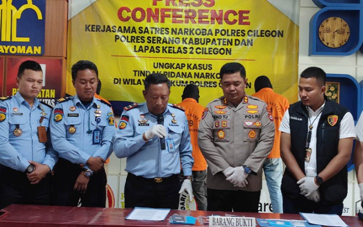 asat Resnarkoba Polres Cilegon, IPTU Syamsul Bahri dalam keterangannya saat jumpa pers di gedung Mako 1 Lapas Cilegon, Selasa (13/12) pagi. 