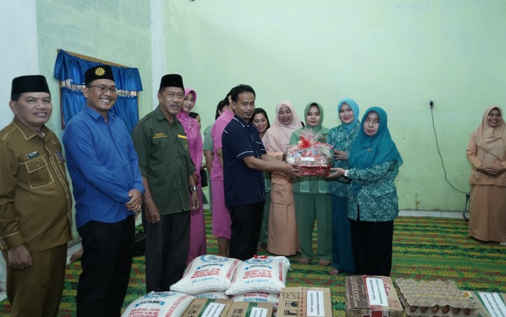 Pemerintah dan TP PKK Kabupaten Asahan Salurkan Bantuan Sembako Jelang HUT ke 78 RI