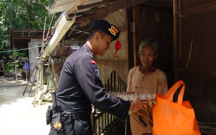 Brimob Polda Kalteng Laksanakan Baksos di Tangkiling