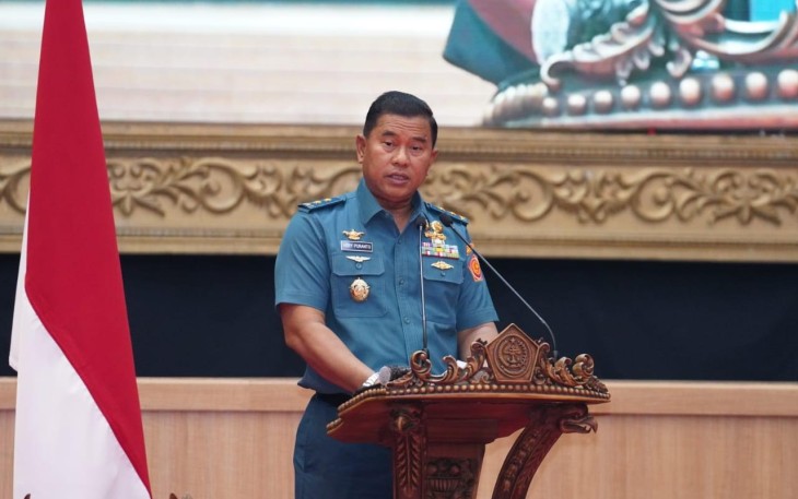 Asrenum Panglima TNI Laksda TNI Hery Puranto, S.E., M.M. saat membuka Rapat Organisasi TNI Tahun 2023, bertempat di Aula Gatot Soebroto Mabes TNI, Cilangkap, Jakarta Timur, Selasa (30/5/2023).   