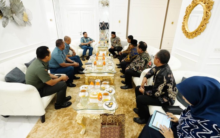 Panglima TNI Laksamana TNI Yudo Margono, S.E., M.M. saat menerima Audensi Ketua II Persatuan Pendalangan Indonesia (PEPADI) Pusat Ir. Teguh W. Cokronegoro  bertempat di Mabes TNI Cilangkap, Jakarta Timur, beberapa waktu lalu. 