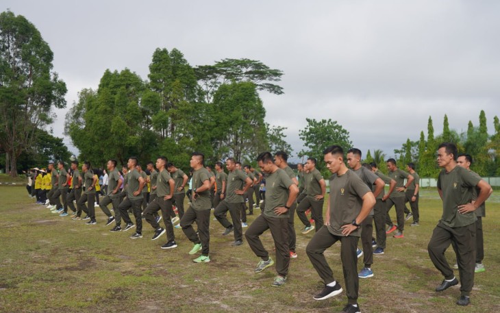  Jajaran Korem 121/Abw saat Gelar Senam Bersama