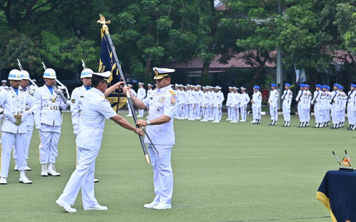 Laksamana Muda TNI Hersan Jabat Pangkoarmada III