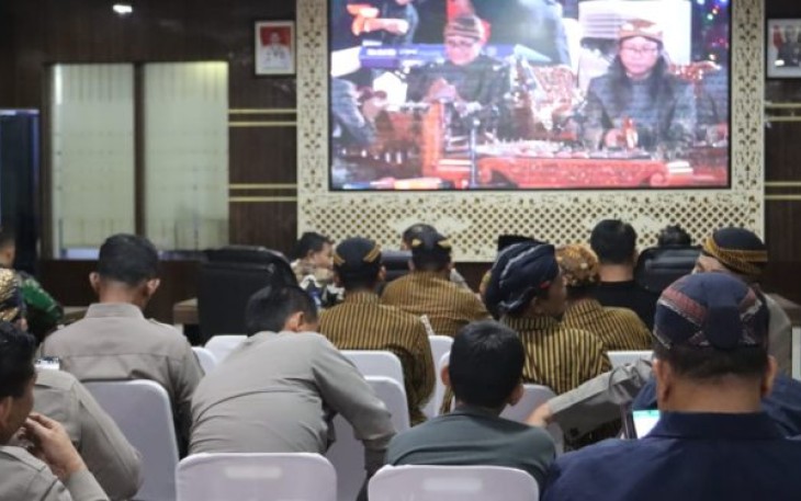 Kapolres Tapsel dan Forkopimda Nonton Wayang Kulit