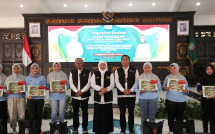 Foto bersama usai acara