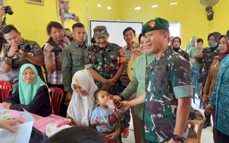 Pangdam II Sriwijaya beserta rombongannya saat berada di Desa Sri Kuncoro, Senin (26/09/2023)