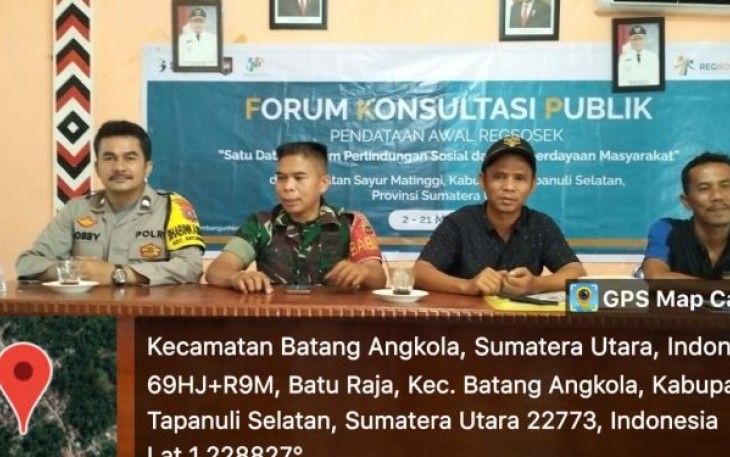 Bhabinkamtibmas Polsek Batang Angkola, Aipda Bobby Rahman, hadiri sosialisasi atau Forum Konsultasi Publik (FKP) pendataan awal registrasi sosial ekonomi (Regsosek) tahun 2023, Rabu (3/5/2023) pagi.