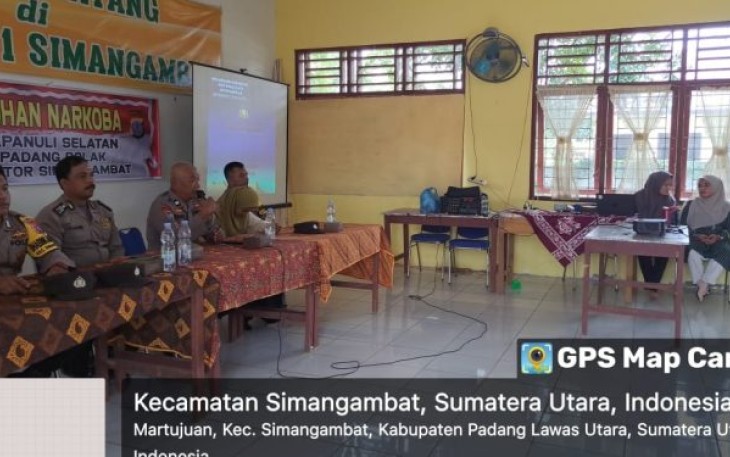 Kapolsubsektor, Aiptu Manuel Manurung, menjelaskan ke pelajar pengetahuan terkait bahaya narkoba. Khususnya bagi generasi muda.Pada Sabtu (4/11/2023) pagi, di Aula SMK Negeri 1 Simangambat.