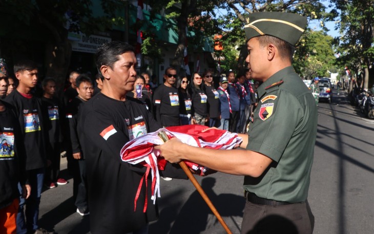 Dandim Berangkatkan Kirab Bendera Merah Putih Patuk Gebang