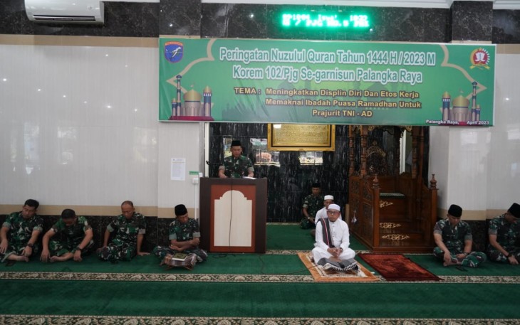 Dandim Palangka Raya Hadiri Peringatan Nuzulul Qur'an Bersama Danrem 102 Panju Panjung 