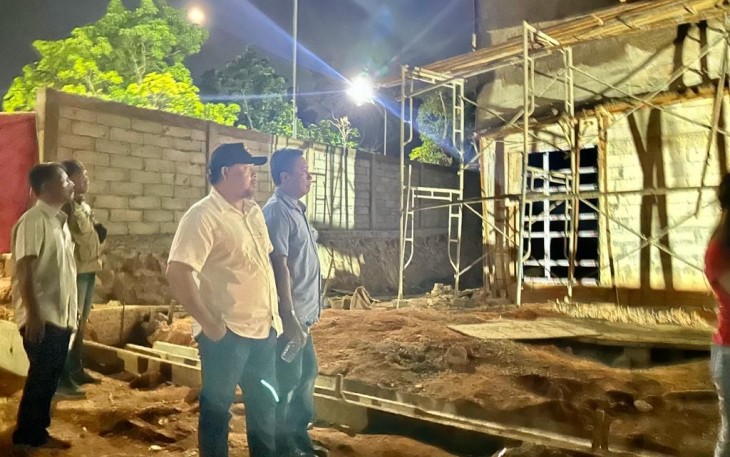 Kabag Humas, Sazani, BP Batam saat meninjau lokasi