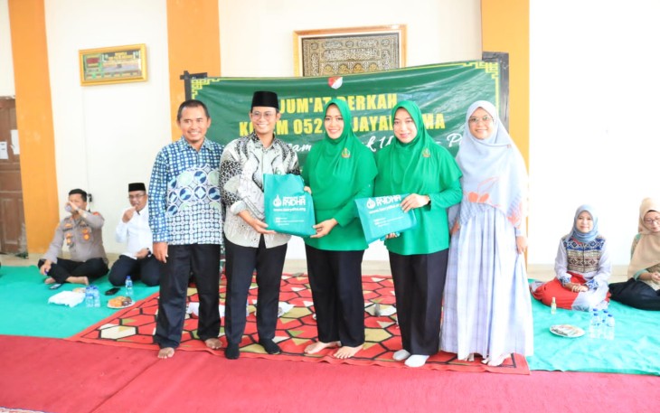 Jumat Berkah Rutin Korem 052/Wijayakrama Berbagi Kepada  Anak Yatim Piatu Yayasan Dhuafa Rydha