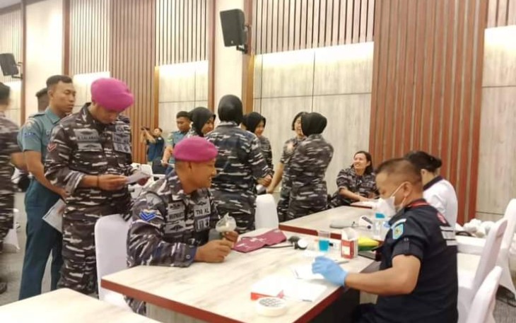  Prajurit Yonmarhanlan VIII Bitung Turut Serta Bakti Sosial Donor Darah