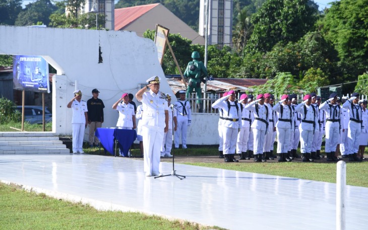 Keluarga Besar TNI AL di Sorong Ziarah ke TMP Tri Jaya Sakti Sorong