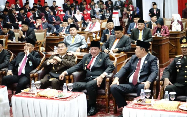 Wagub Rosjonsyah Bersama Jajaran Forkopimda Ikuti Rapat Paripurna Istimewa HUT RI ke-78 dengan Agenda Mendengarkan Pidato Kenegaraan Presiden RI Joko Widodo