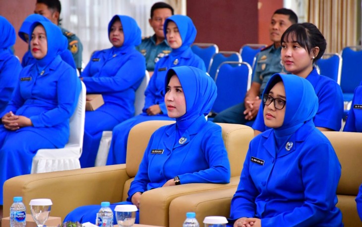 Jalasenastri Puspenerbal saat Ikuti Tatap Muka dengan Pembina Utama