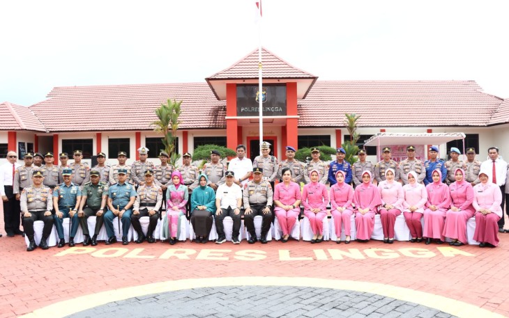 Foto Bersama Kunjungan Kerja Polda Kepri di Polres Lingga 