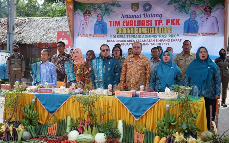 Tim Evaluasi TP PKK Provinsi Sumatera Sambangi Desa Sipaku Area Kabupaten Asahan
