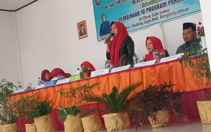 Ketua TP PKK Kabupaten Lakukan Pembinaan