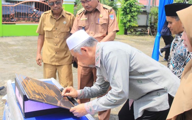 Bupati Pasaman Barat Hamsuardi