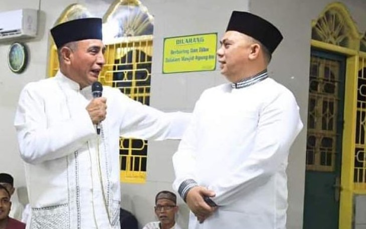 Gubernur Sumatera Utara Edy Rahmayadi menyempatkan diri menunaikan Shalat Subuh berjamaah bersama warga Labuhanbatu di Masjid Agung Rantauprapat. Kamis pagi (24/08/2023).