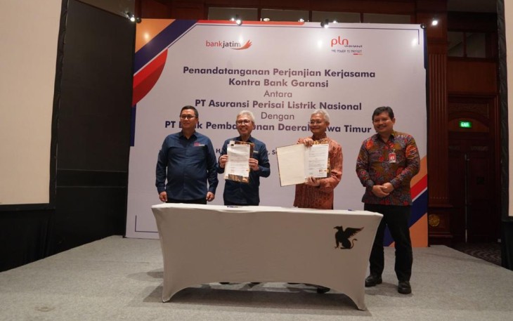 Bank Jatim saat MoU PLN Insurance Terkait Kontra Bank Garansi