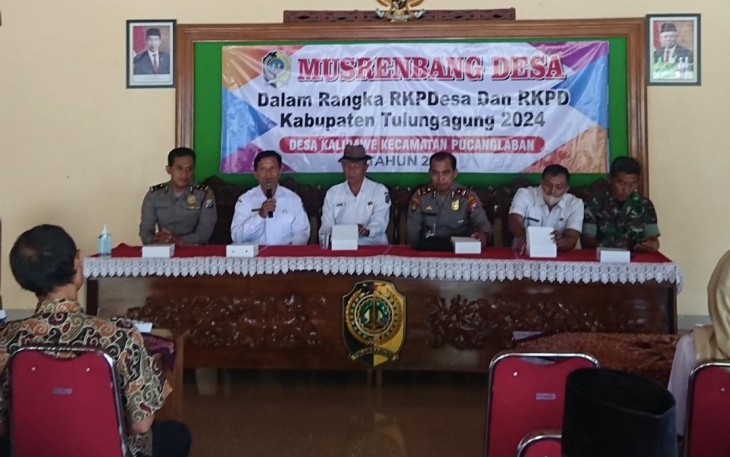 Pemdes Kalidawe saat Gelar Musrenbangdes Penyusunan RKP Tahun 2024 Bahas Skala Prioritas