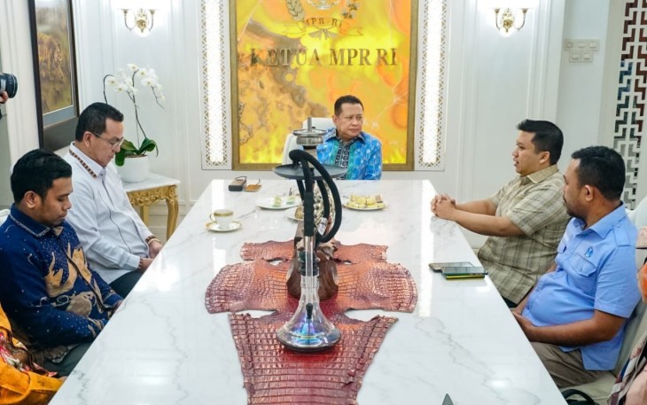 Bamsoet saat menerima pengurus Cendekia Muda Nusantara, di Jakarta, Rabu (8/3/23).