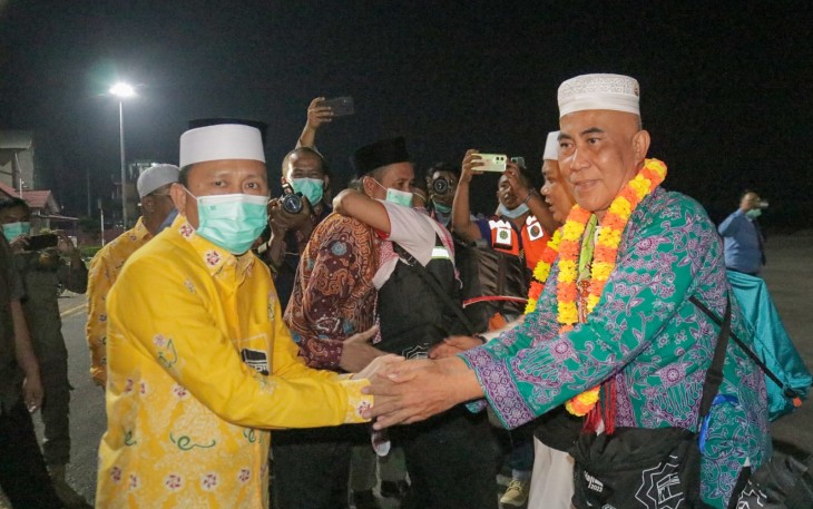 Jemaah Haji Kloter Pertama Tiba di Bengkulu Dalam Keadaan Sehat 