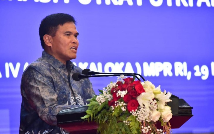 Kasal Laksamana TNI Muhammad Ali saat menjadi salah satu tamu kehormatan dalam Acara Deklarasi 4 Pilar MPR RI yang di inisiasi oleh Forum Komunikasi Putra Putri Angkatan Laut (FKPPAL) bersama Ketua MPR RI DR. H. Bambang Soesatyo bertempat di Gedung Nusantara V Komplek MPR RI, Senayan, Jakarta Pusat, Minggu (19/11).