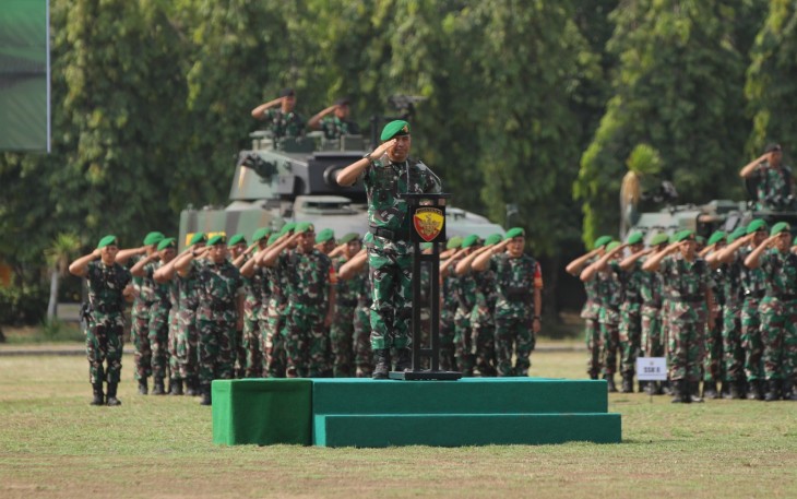 Kodam IX/Udayana Laksanakan Apel Gelar Pasukan Pengamanan dan Deklarasi Pemilu Damai di Lapangan Renon